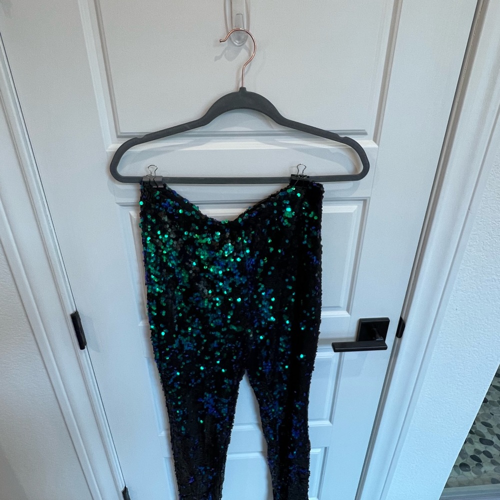 Sequined stretch pants.